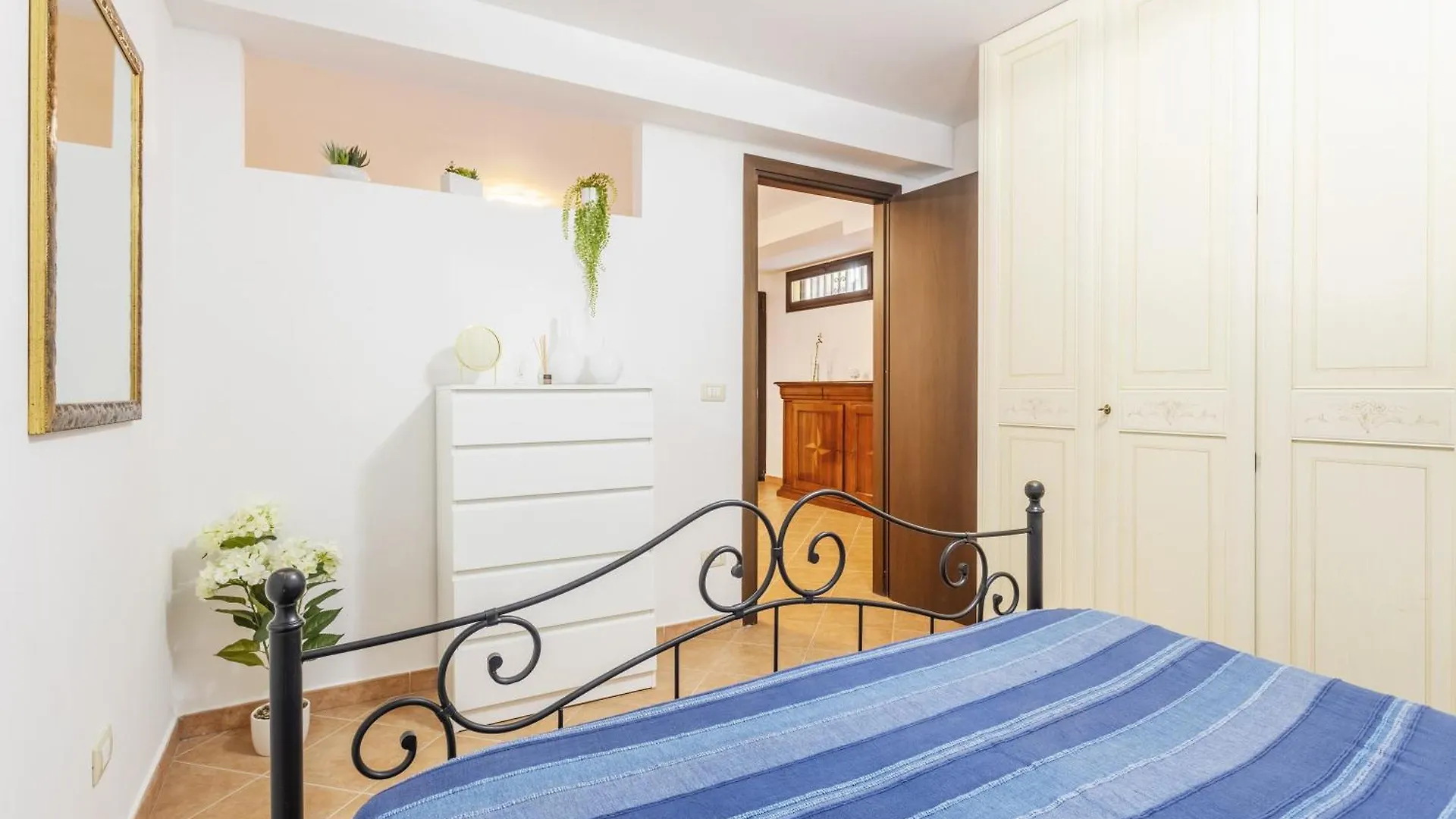 La Casa Di Alina Mondello Apartment Palermo 0*,