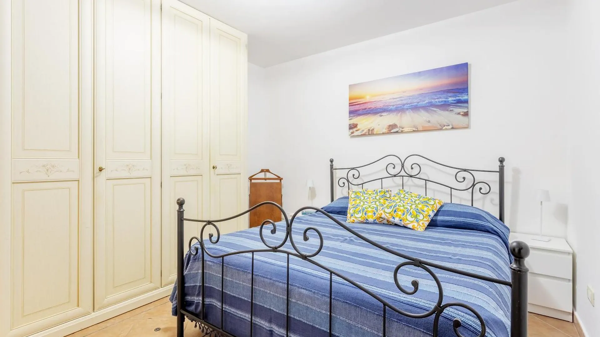 La Casa Di Alina Mondello Apartment Palermo 0*,  Italy
